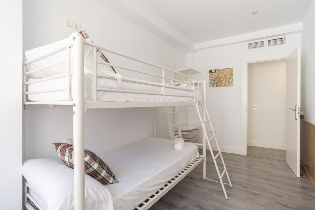 Soho Premium 4 Bedrooms Apartment Малага Екстер'єр фото
